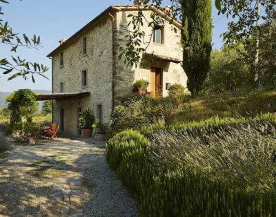 Beautifully restored Tuscan farmhouse