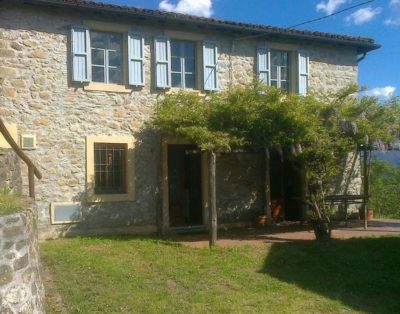 18th century Tuscan farmhouse and converted barn in the Garfagnana – Farmhouse