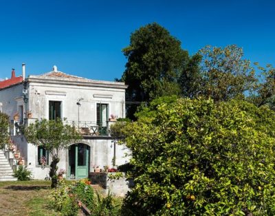 18th Century country house with garden and wifi, between the sea and the Etna