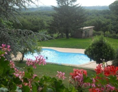 Agriturismo In Collina Con Piscina E Giardino